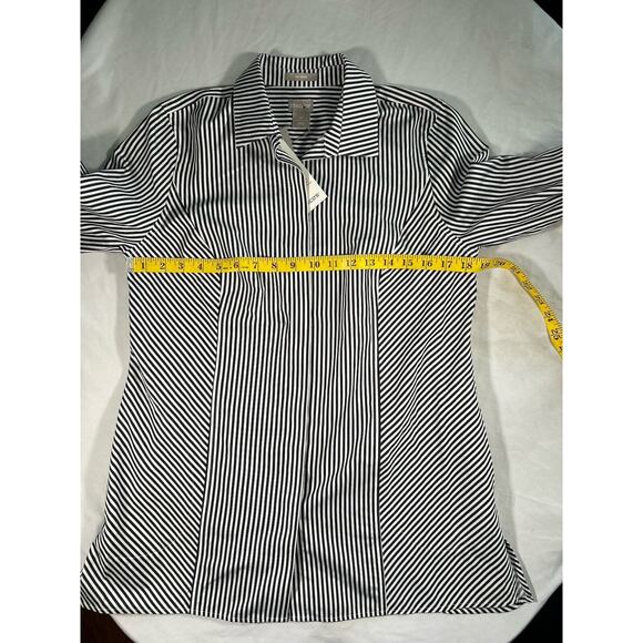 Chico's Striped Button Collared Blouse Womens Size Small Black White Preppy NWT - Picture 5 of 7